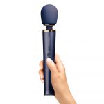 Le Wand Petite Rechargeable Vibrating Wand Massager - Image 4