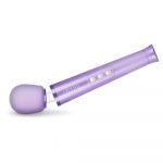 Le Wand Petite Rechargeable Vibrating Massager Violet - Image 4