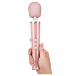 Le Wand Petite Gold Travel Rechargeable Wand - Image 2